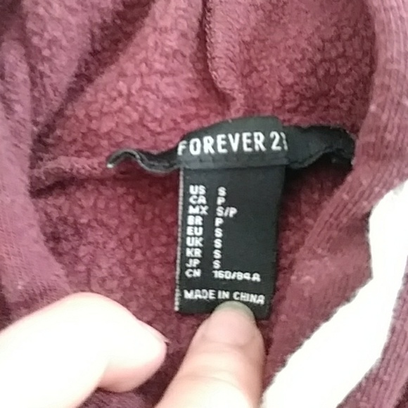 Sweater - Picture 4 of 4